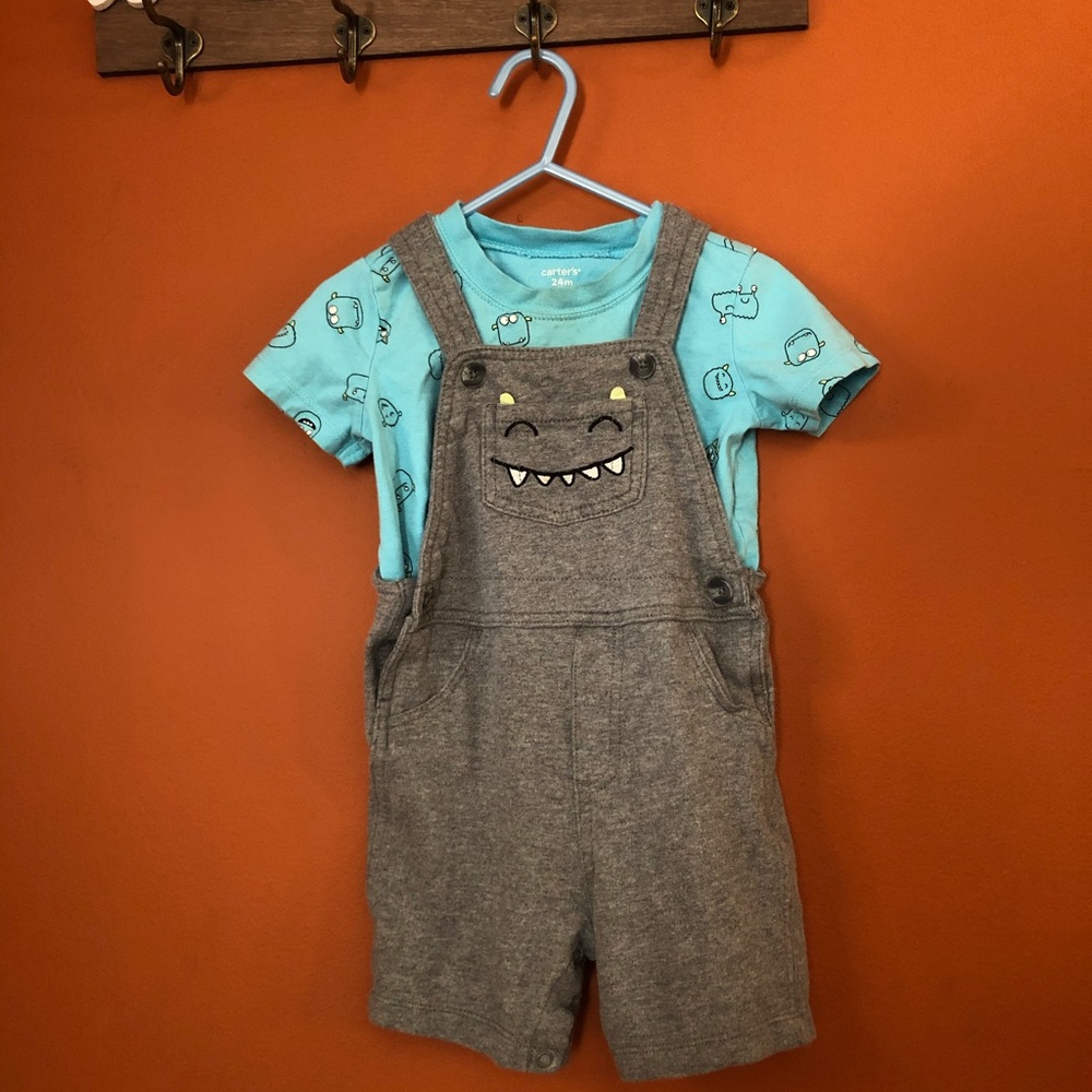 Carter’s monster outfit 24 M